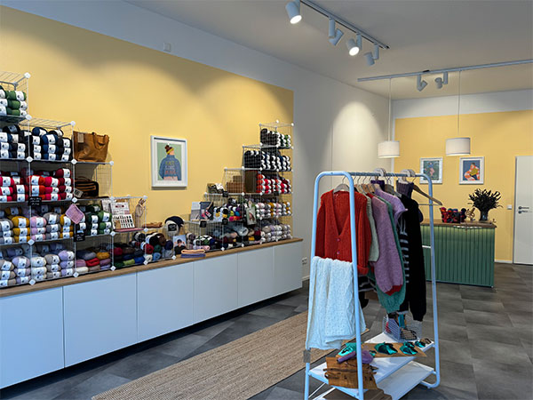 Lianne Wool and Knit Design Lianne Wool and Knit Design